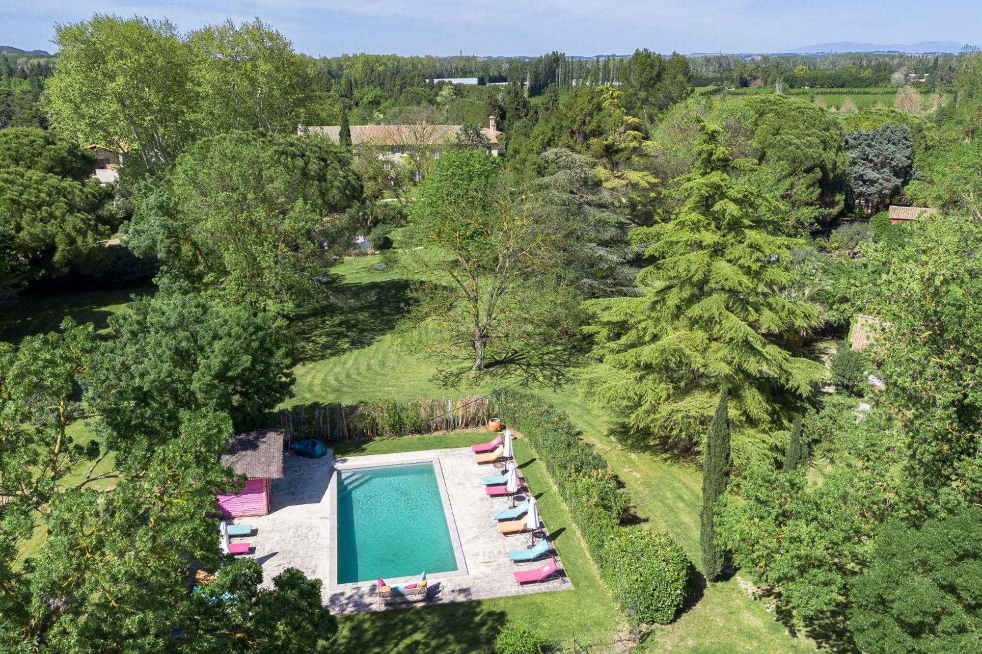 Domaine De Rhodes B&B อาวีญง ภายนอก รูปภาพ