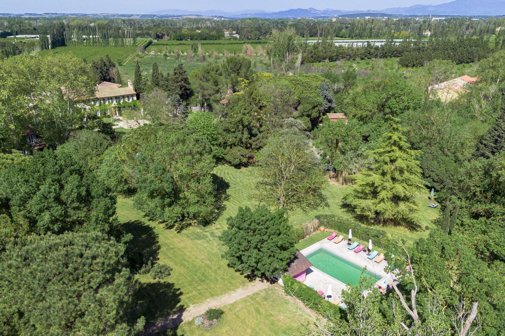 Domaine De Rhodes B&B อาวีญง ภายนอก รูปภาพ
